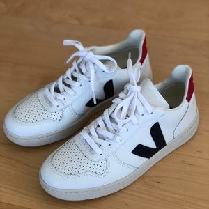 Veja V10 great condition!